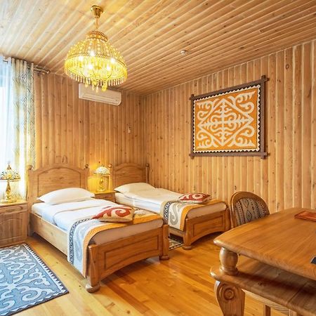 Navat Hotel Bişkek Dış mekan fotoğraf