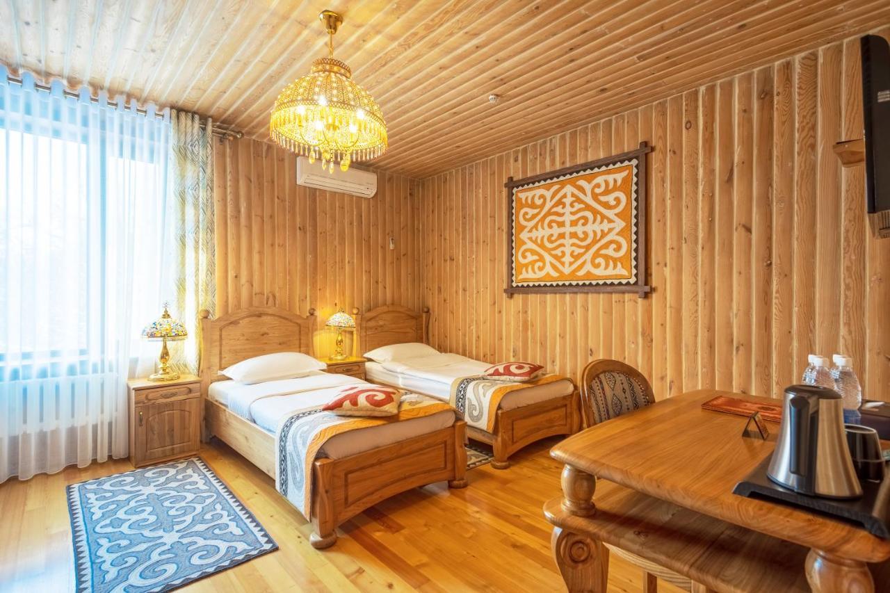 Navat Hotel Bişkek Dış mekan fotoğraf