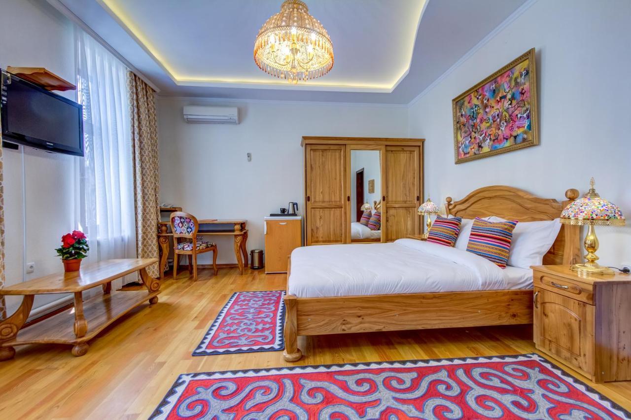 Navat Hotel Bişkek Dış mekan fotoğraf