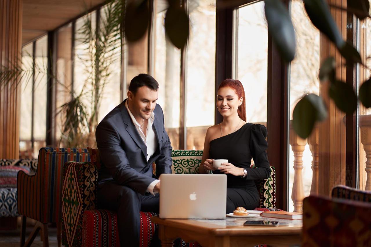 Navat Hotel Bişkek Dış mekan fotoğraf