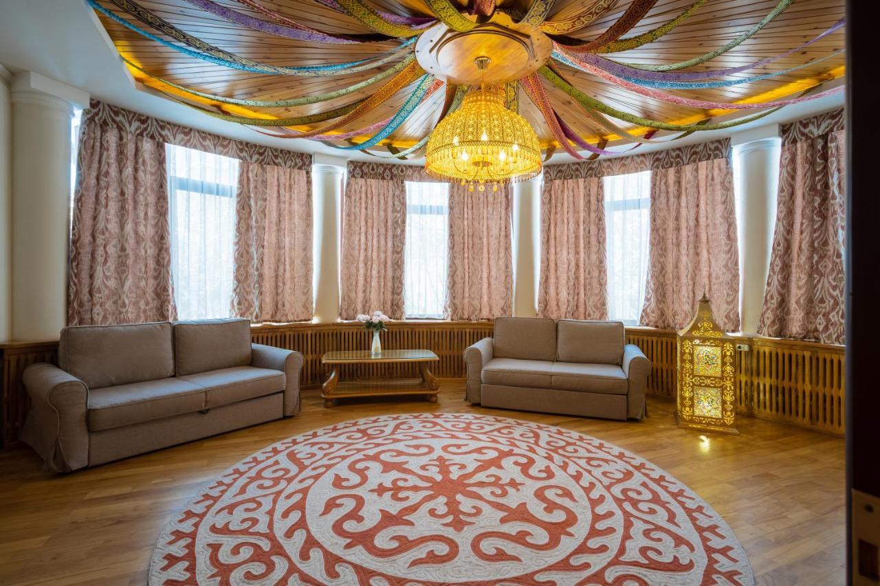 Navat Hotel Bişkek Dış mekan fotoğraf