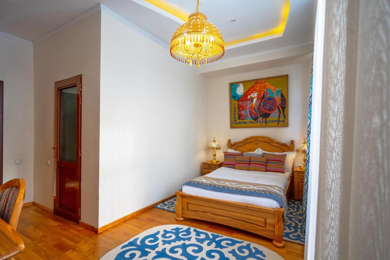 Navat Hotel Bişkek Dış mekan fotoğraf