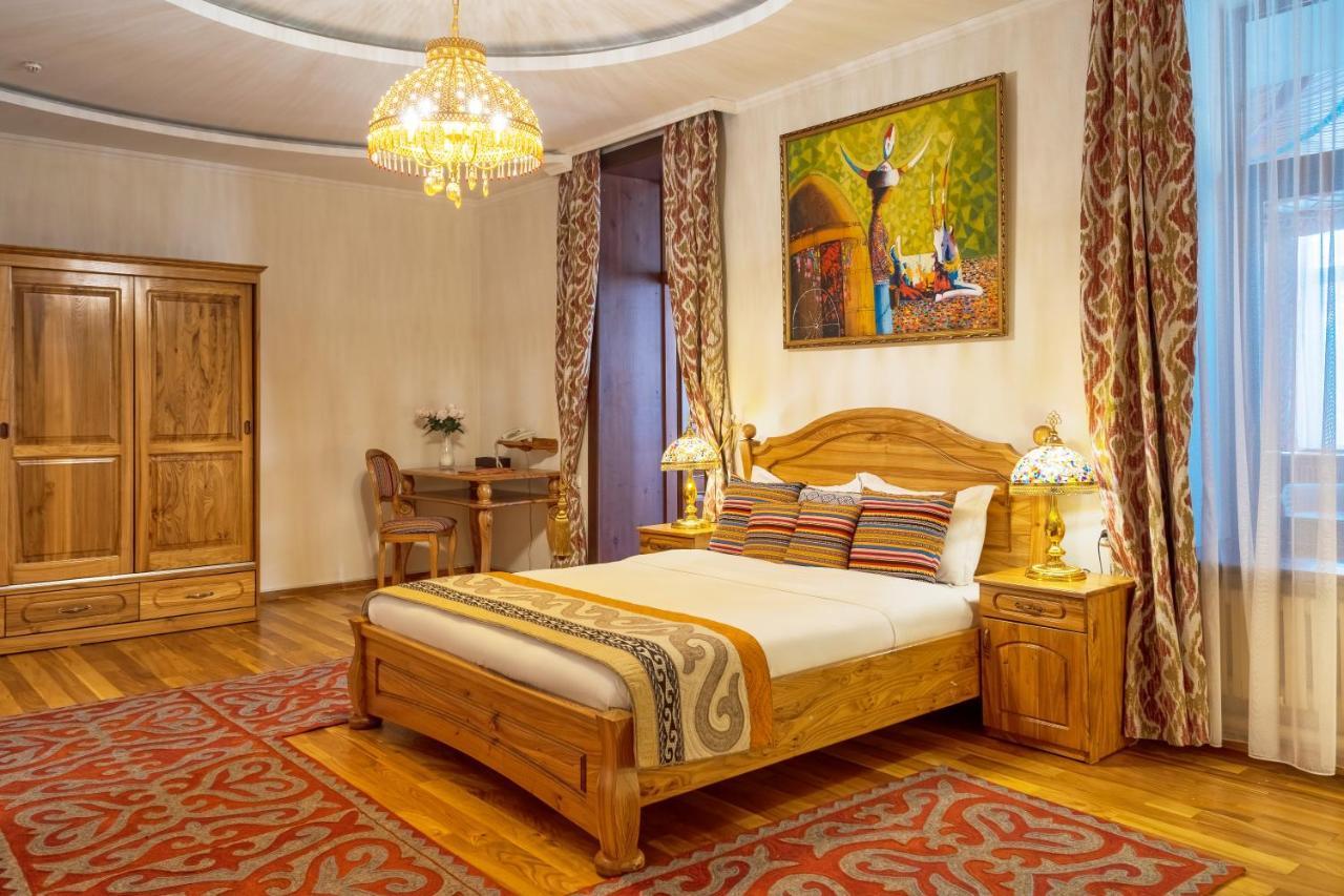 Navat Hotel Bişkek Dış mekan fotoğraf