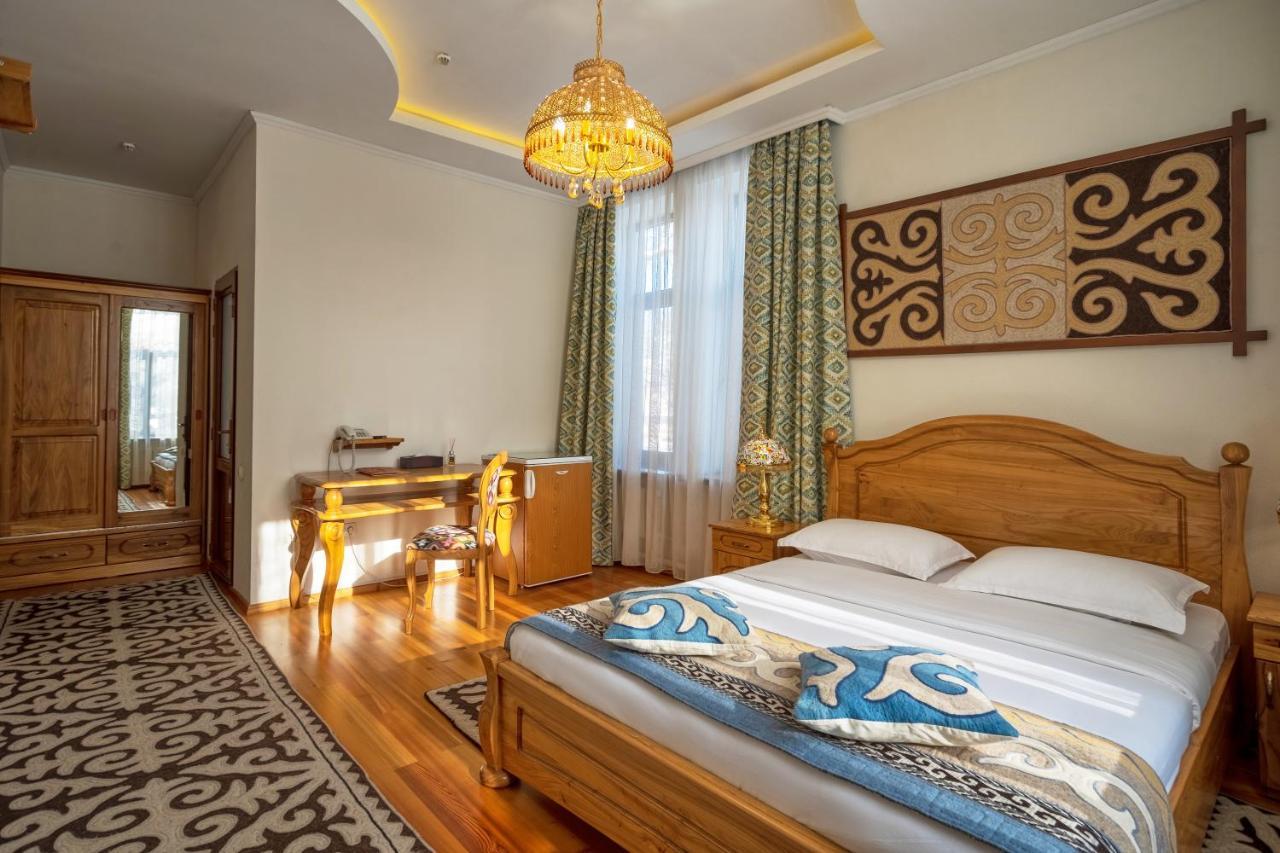 Navat Hotel Bişkek Dış mekan fotoğraf